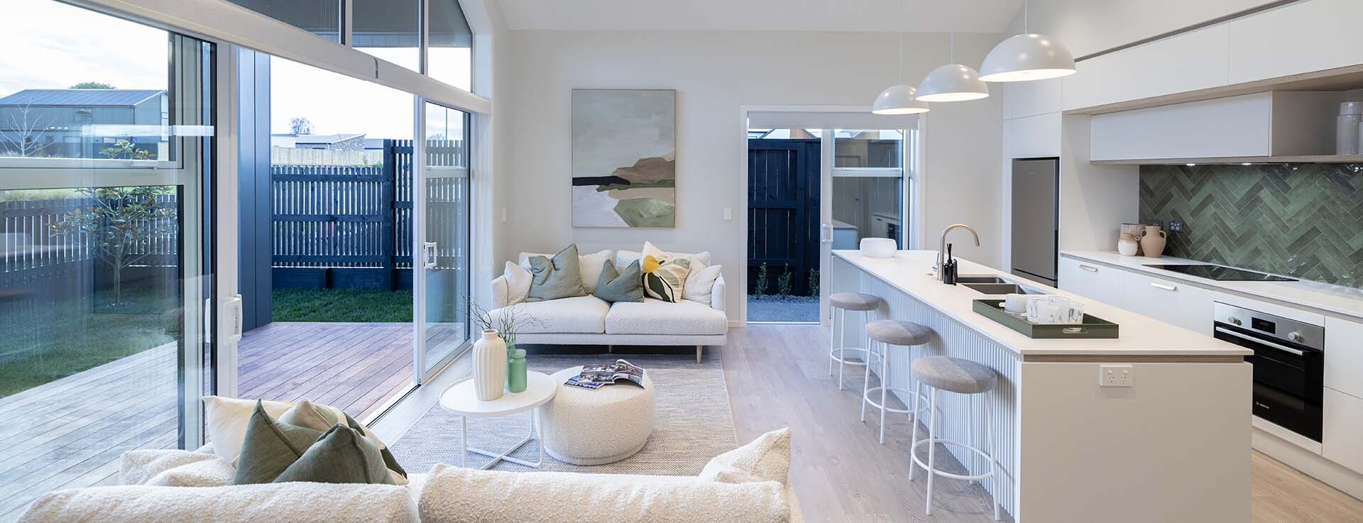  Generation Homes  Greenhill living side banner 