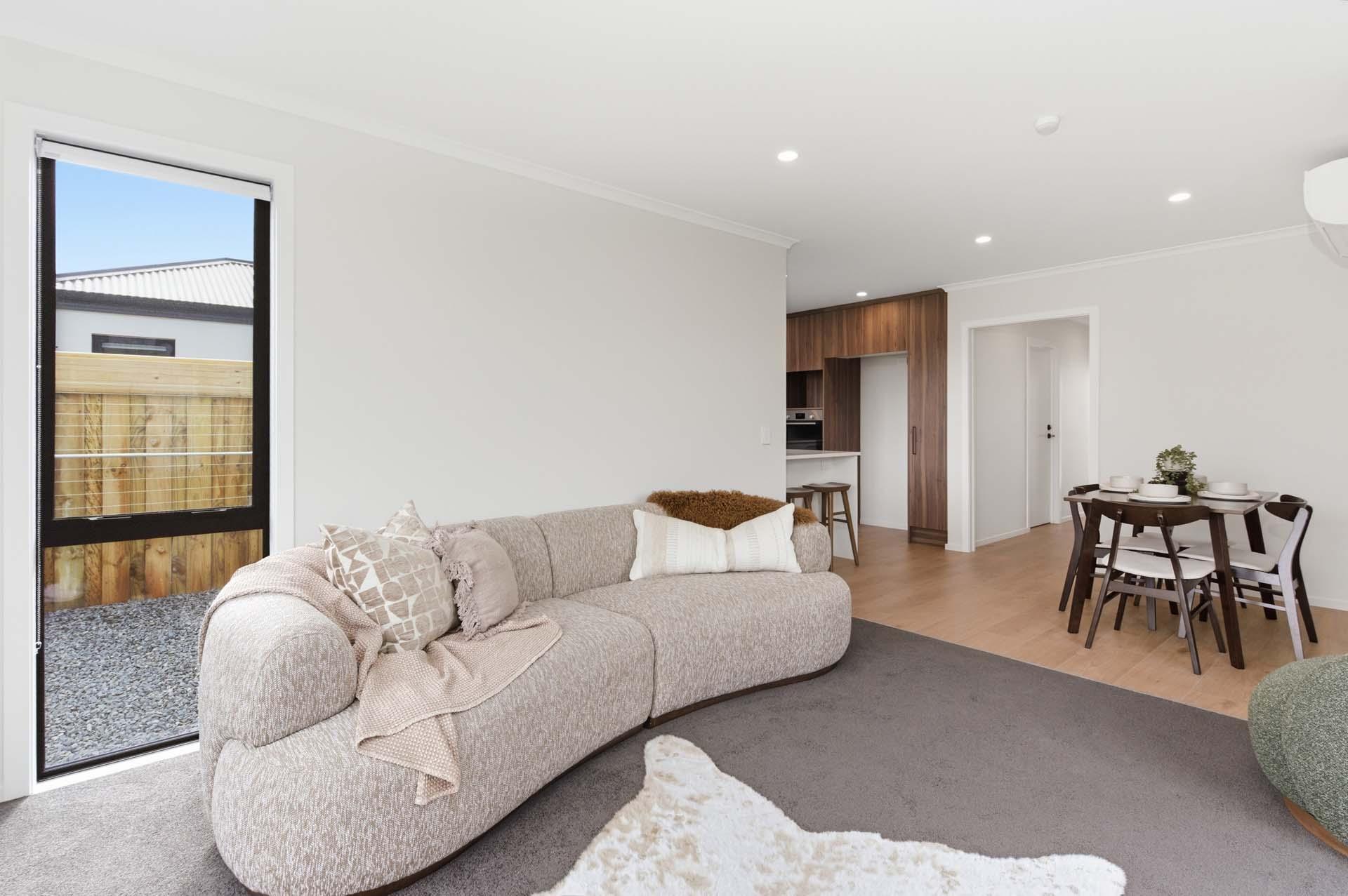  Generation Homes Stylish 3-Bed Turnkey Duplex in Arbor Green Interior 5 