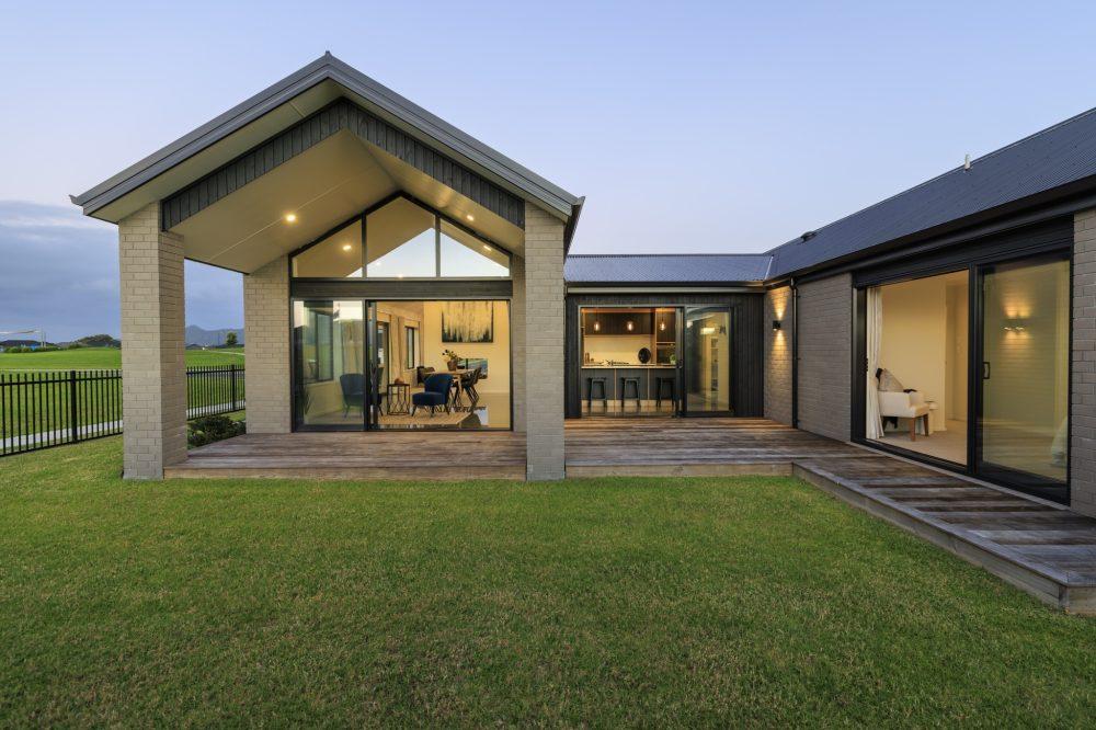  Generation Homes Luxury Lifestyle Home & Land – 1.88ha in Kauri Coatesville Dusk 2 