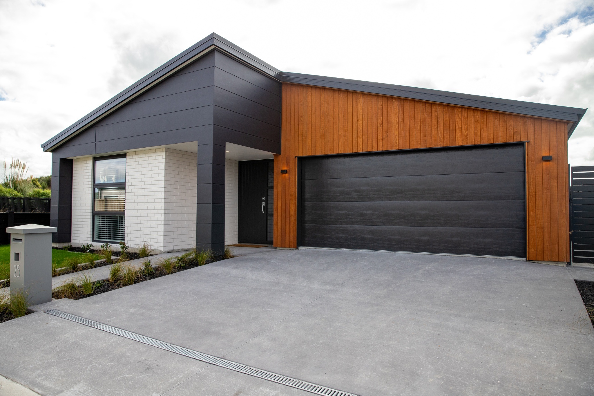  Generation Homes Ideal Beach House or Investment Property - 4 Month Build Time IMG 6251 