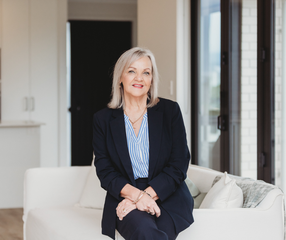  Debbie Barker 