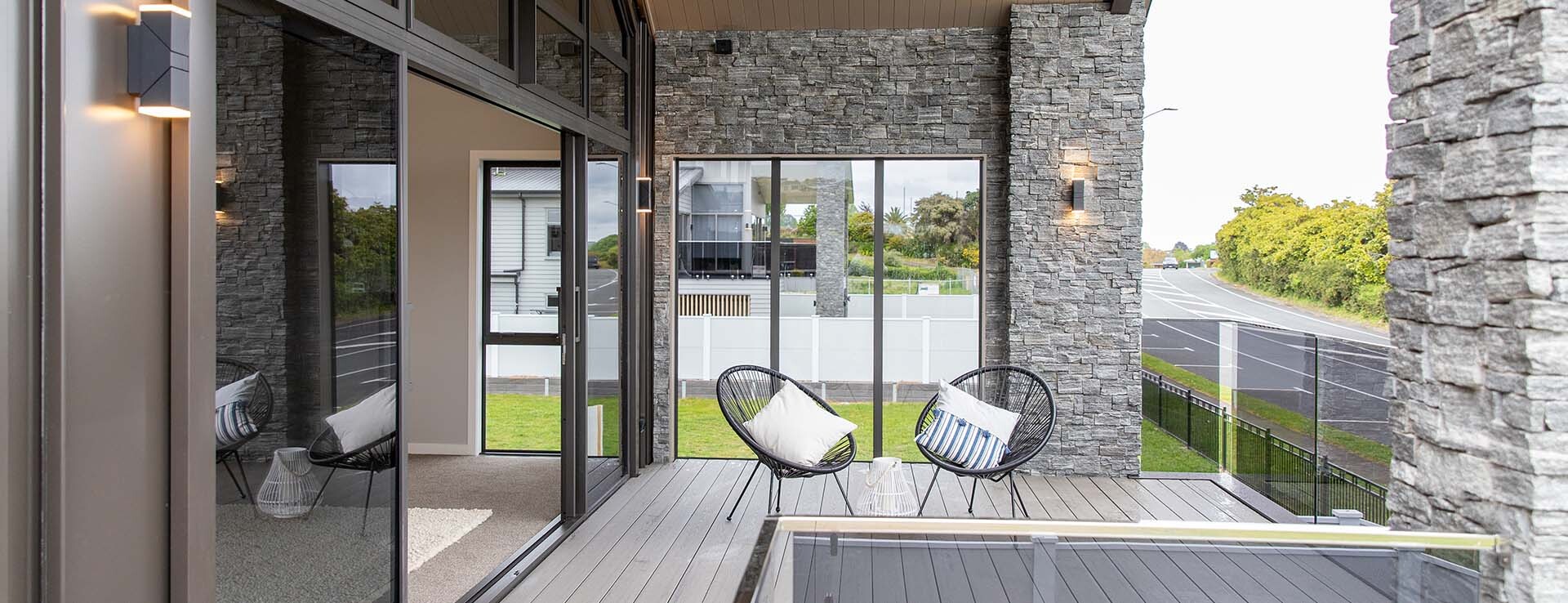  Generation Homes Lakeside Luxury Waters edge banner 