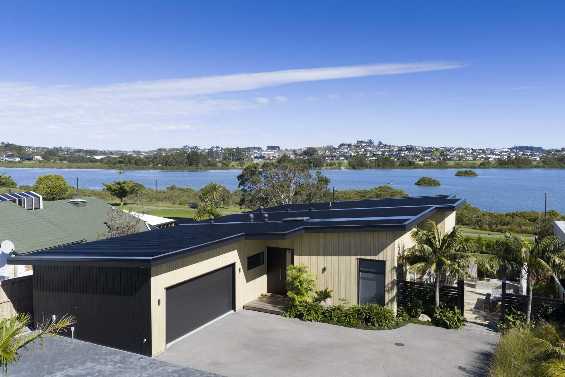  Generation Homes The estuary selling point for a real estate dream Lane Sanger Anita Yahya 26 