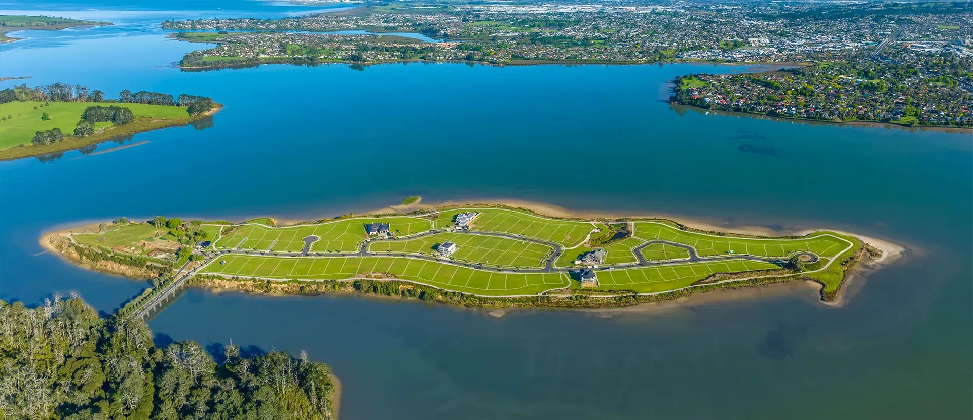  Generation Homes Luxury Island Living Home Banner Parerakau 2 